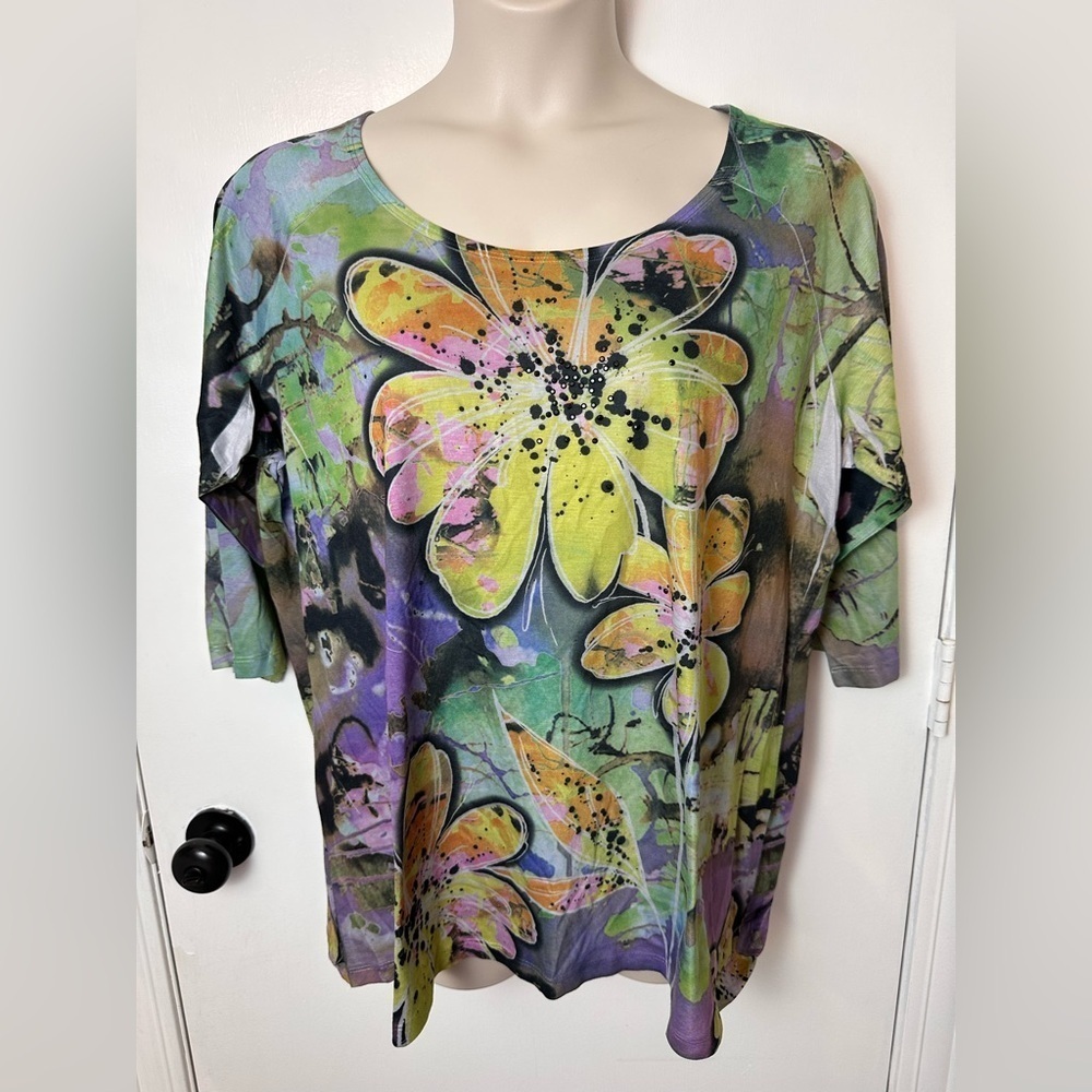 Women’s Colorful Artsy Floral Flowy Top Size 18/20 #1651